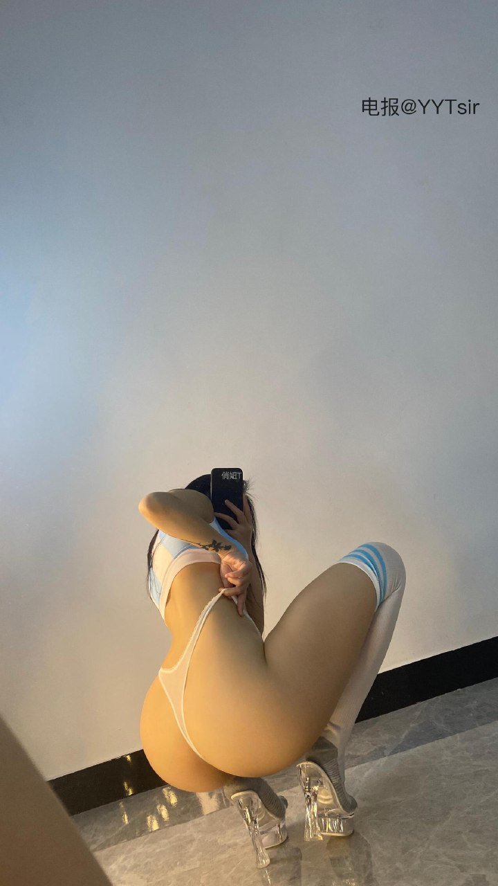 俏妞 2025-08-27 20:34:03 啦啦操演出服装 俏妞qiaoniuTT 第12张