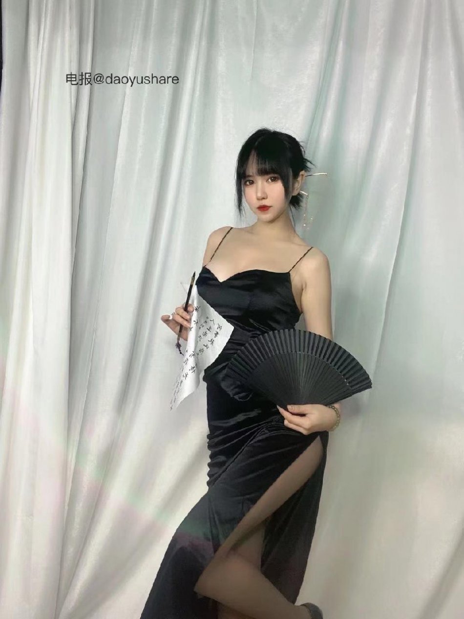 Tina很妖孽呀 2025-09-06 11:09:04 黑色连衣裙🤩好有气质😍 第6张