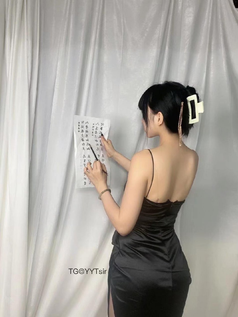 Tina很妖孽呀 2025-09-06 11:09:04 黑色连衣裙🤩好有气质😍 第11张