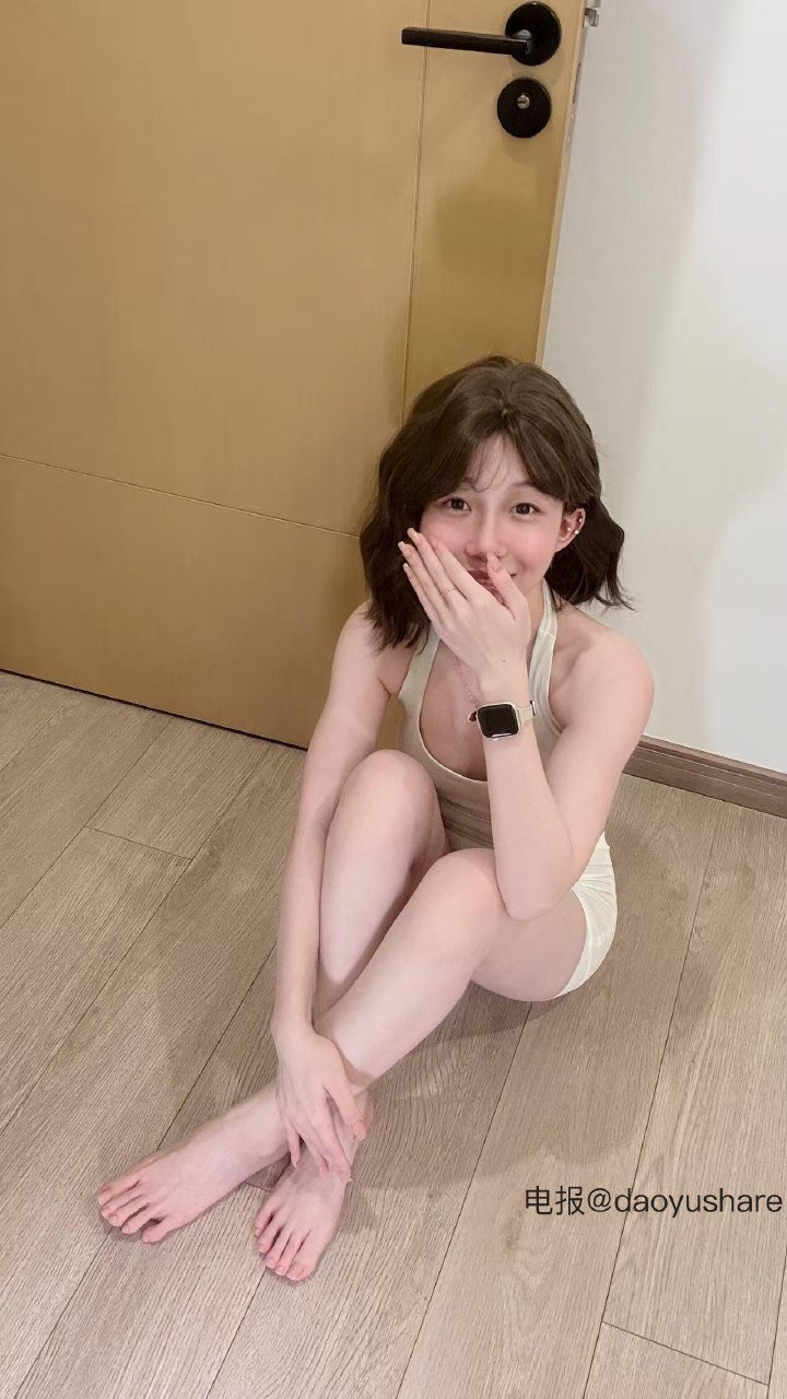 别拔虎牙 2025-09-15 17:53:05 白嫩嫩的虎牙在线等你解锁㊙️