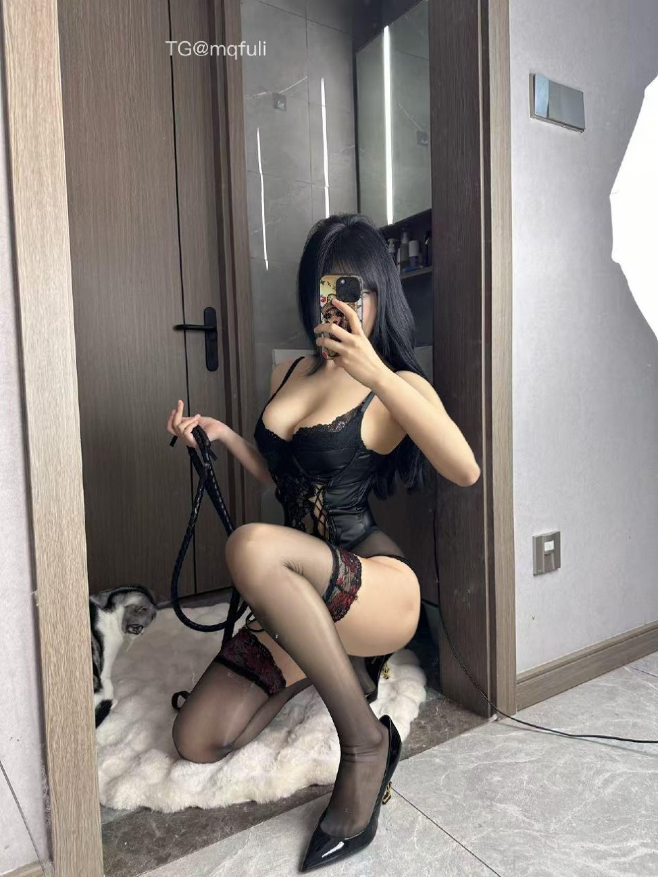 琳铛 2025-09-21 20:50:36 黑色连体情趣衣x33张 第16张