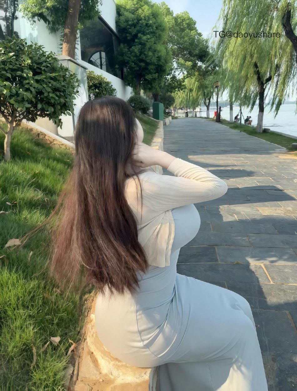 乖乖酱 2025-10-06 16:13:28 晒到阳光分你一半🩵