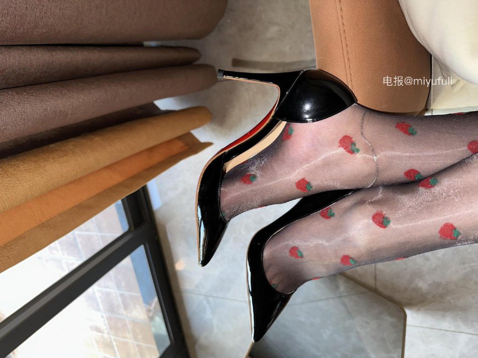 小仙女Elaine 2025-10-13 15:44:58 十四张绝美福利 第9张
