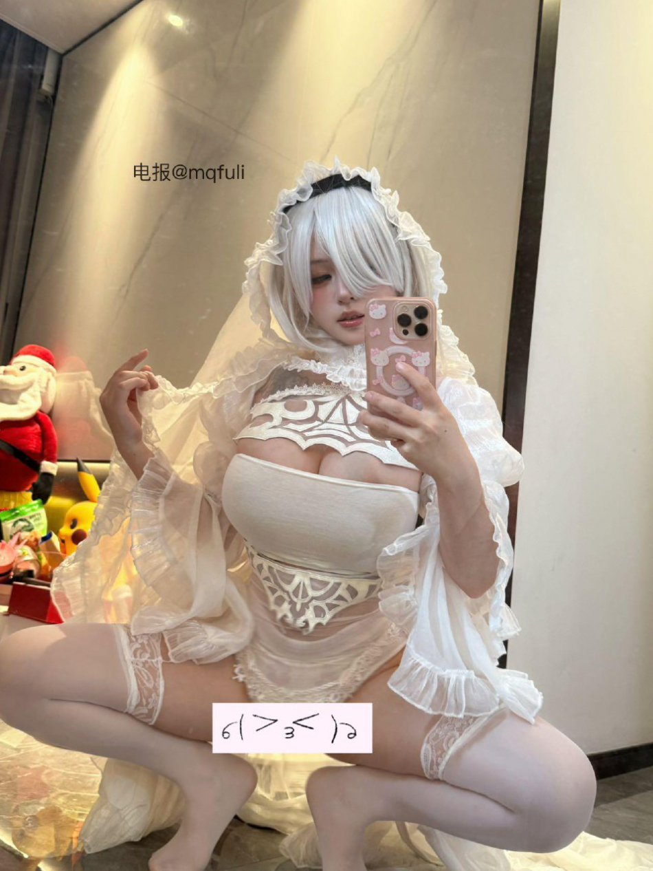 哎呀一一 #知一 2025-10-18 15:31:30 辣妹cos全程福利 第3张