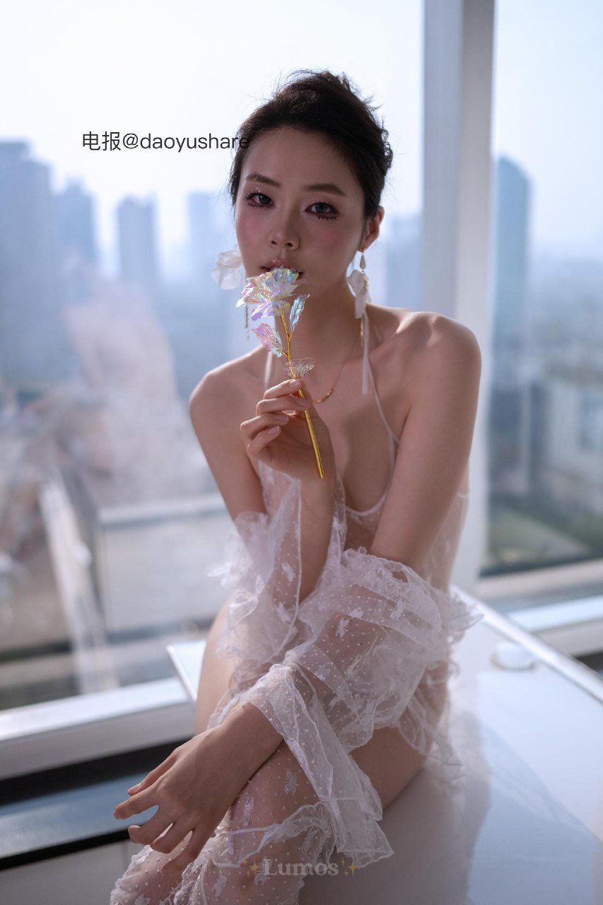Lumos 2025-10-23 11:25:24 我这么乖 喜欢我一下啊 第11张