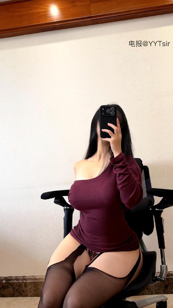俏妞 2025-10-24 19:54:09 【紫色韵味】 俏妞qiaoniuTT 第2张