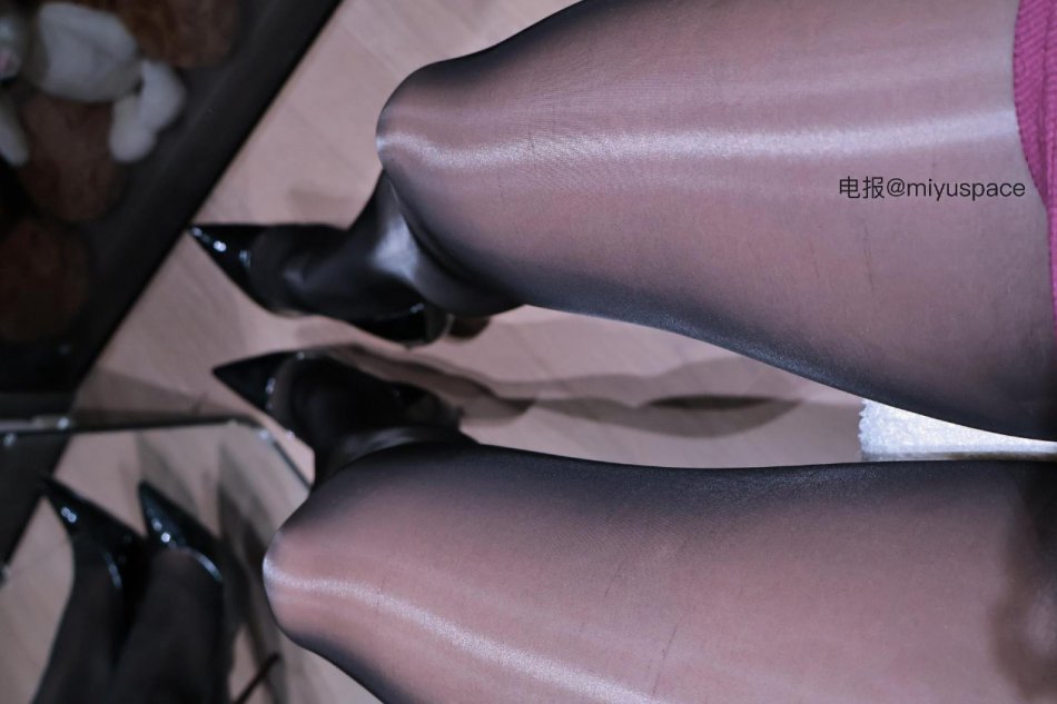 陈大小姐 2025-10-27 13:59:44 老婆的大油🦵来啦 肉🦵