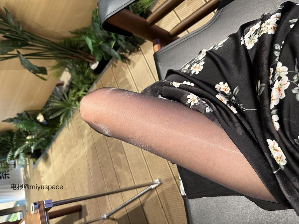 小仙女Elaine 2025-10-30 10:56:01 长裙➕黑丝 第5张