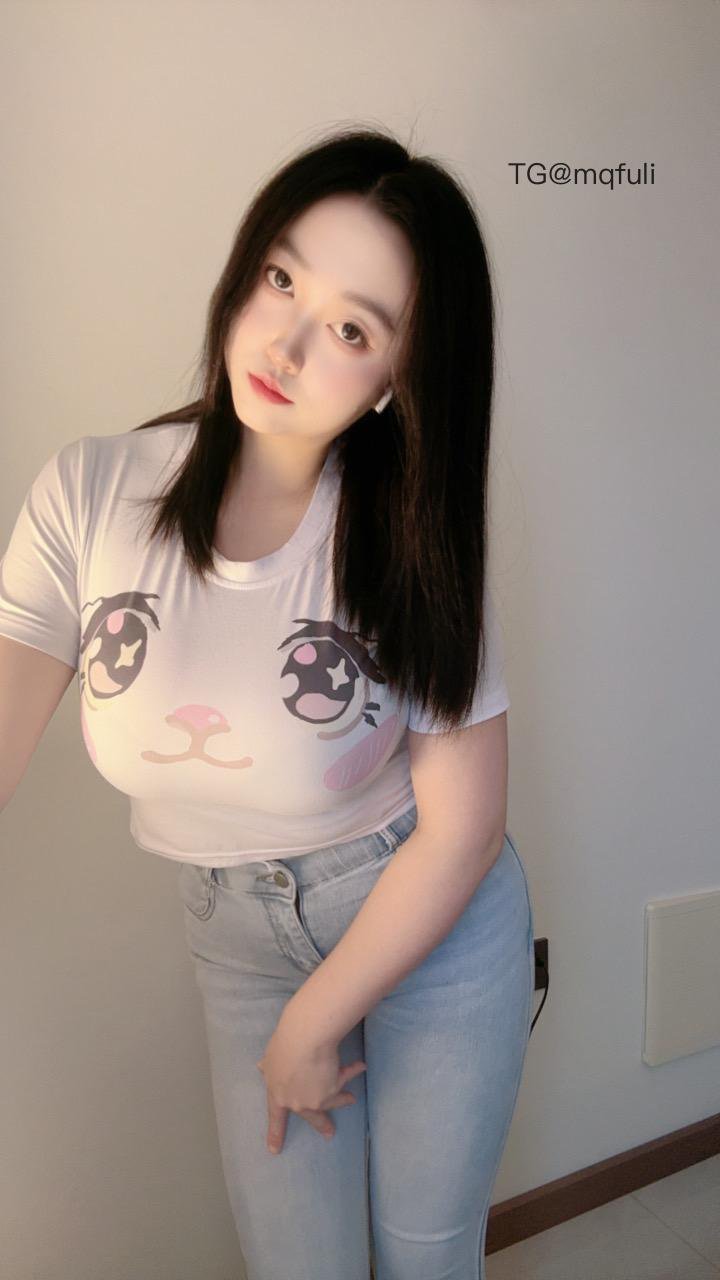 爱喝牛奶的墩墩 2025-10-30 12:27:03 绿泡泡可不一般哦～ 第1张