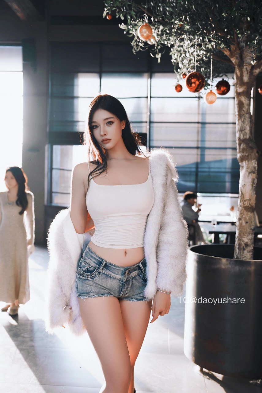 娜比 2025-11-04 18:04:04 女神御姐风系列 第4张