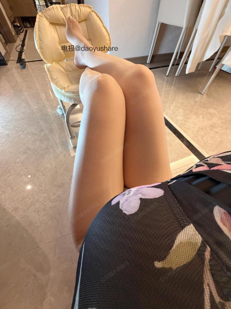 余少奶奶 2025-11-07 20:52:48 肉丝黑丝 第1张