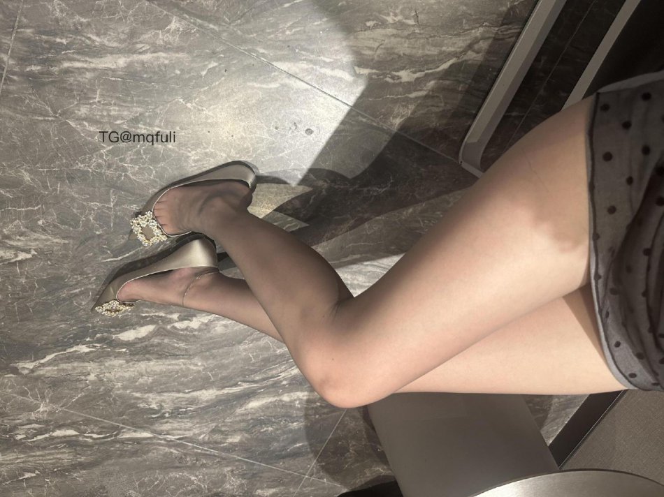 小仙女Elaine 2025-11-12 17:51:39 九张绝美福利 脚控诱惑 第9张