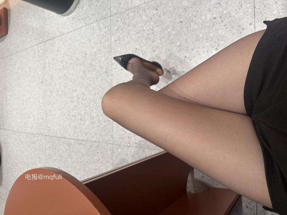 小仙女Elaine 2025-11-15 18:32:32 美腿暴击 第2张