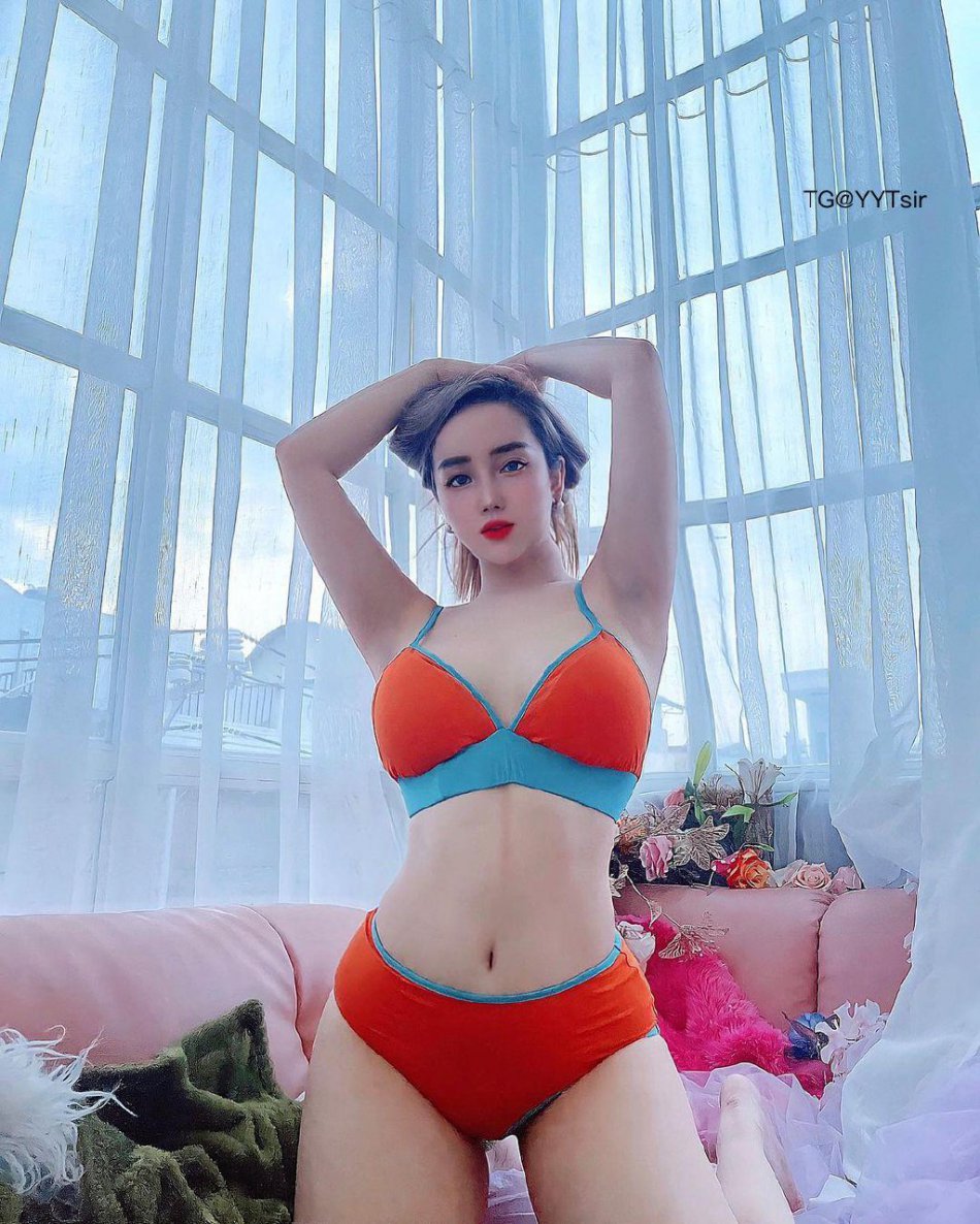 刘姨姨yyy 2024-01-17 14:17:39 喜欢姨姨的性感的曲线吗 第5张