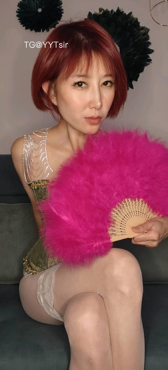 luna长腿仙女 2024-01-23 19:18:36 性感优雅的法式宫廷女郎 第1张