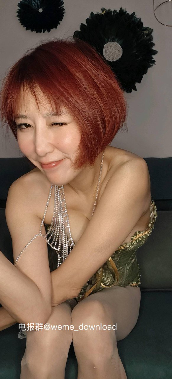 luna长腿仙女 2024-01-23 19:18:36 性感优雅的法式宫廷女郎 第2张