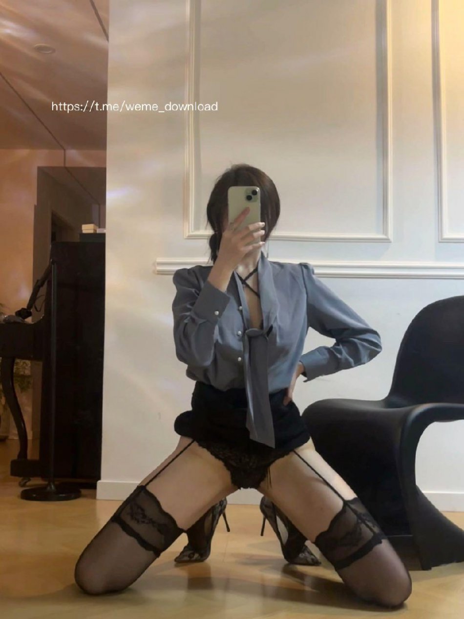 Carol周妍希 2024-04-28 20:44:59 你是个插花家,而我刚好是那朵花 第10张