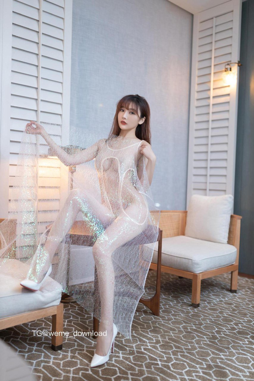 陆萱萱 2024-06-21 16:26:13 好透视联体丝袜,身材展现的淋漓尽致 第80张