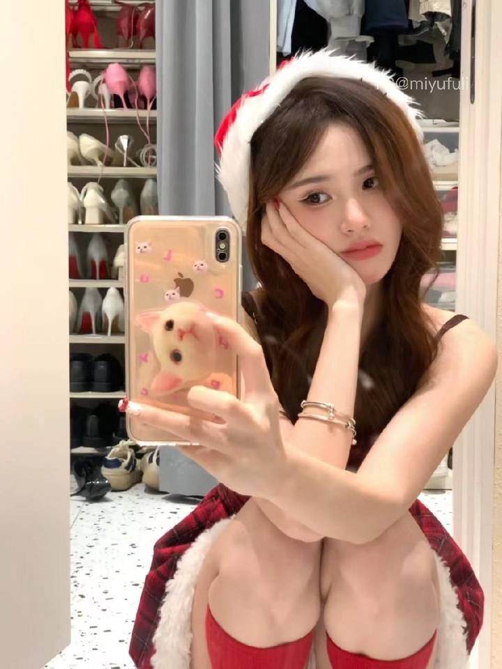 笨蛋美女 | 2026-05-13照片 第4张