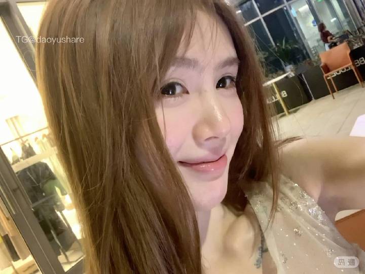 笨蛋美女 | 2026-05-13照片 第8张