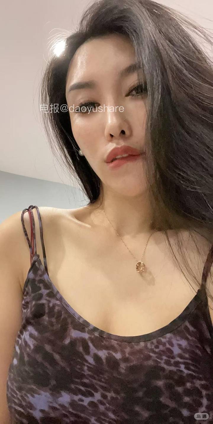 摩登女郎 | 2026-05-13照片 | 少壮不努力