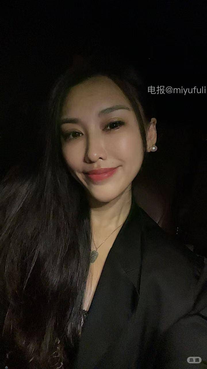 摩登女郎 | 2026-05-13照片 第16张