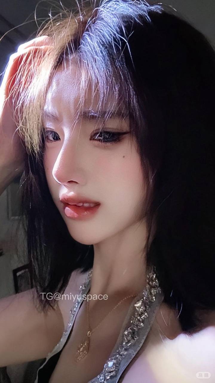 蛇巳 | 2026-05-14_2照片 | 日出江花红胜火