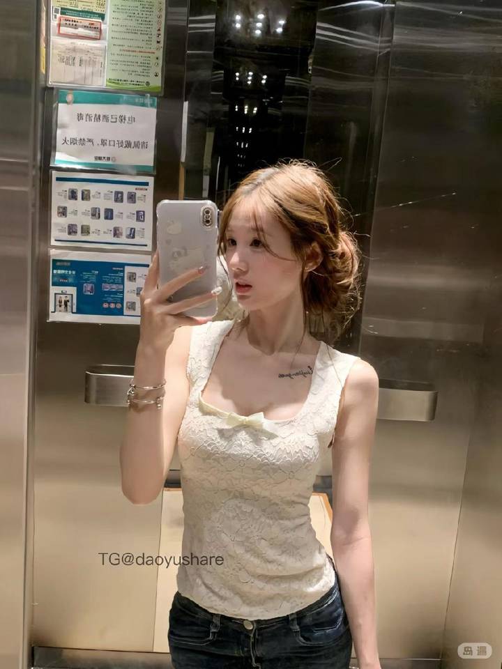 笨蛋美女 | 2026-05-14照片 第13张