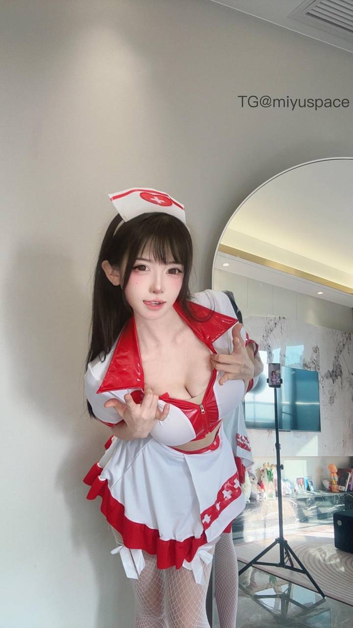 卿风 | 2026-05-14_5照片 | 寂寞柴门村落里