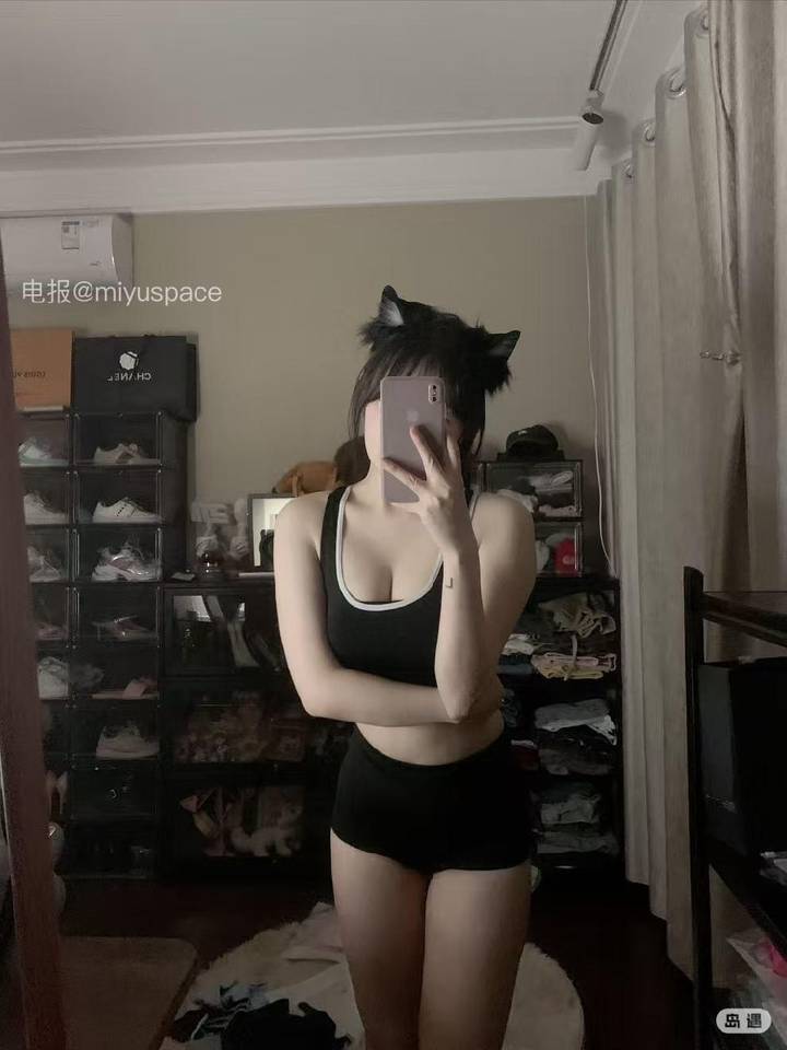 张洛洛 | 2026-05-16照片 穿针人在合欢楼 第3张