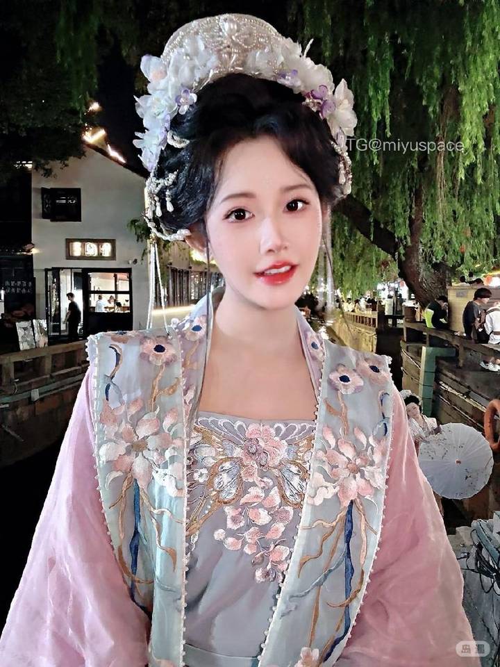 刘小鱼吖 | 2026-05-16_1照片 黑云翻墨未遮山 第2张
