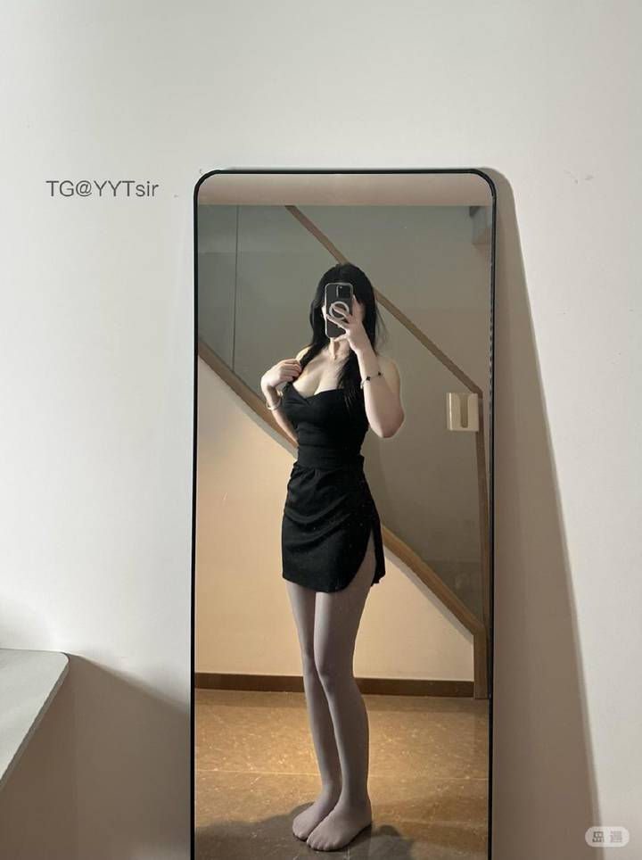 小妮酱紫 | 2026-05-19照片 可有梅花寄一枝 第7张