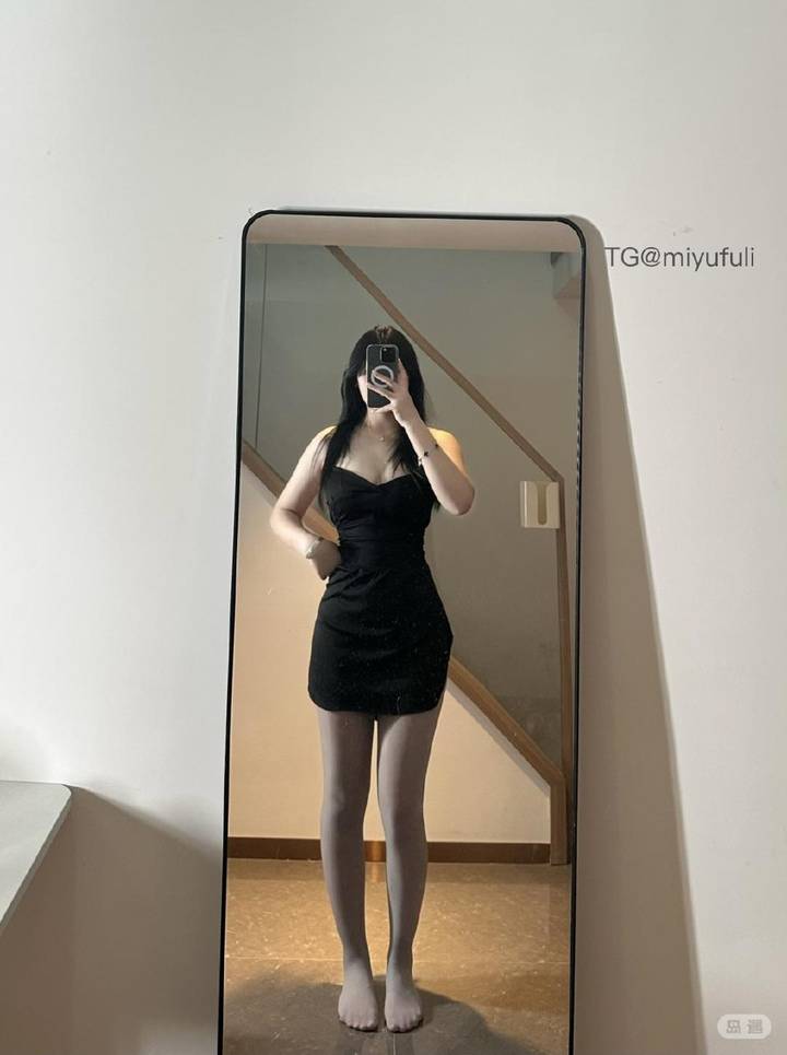 小妮酱紫 | 2026-05-19照片 可有梅花寄一枝 第8张