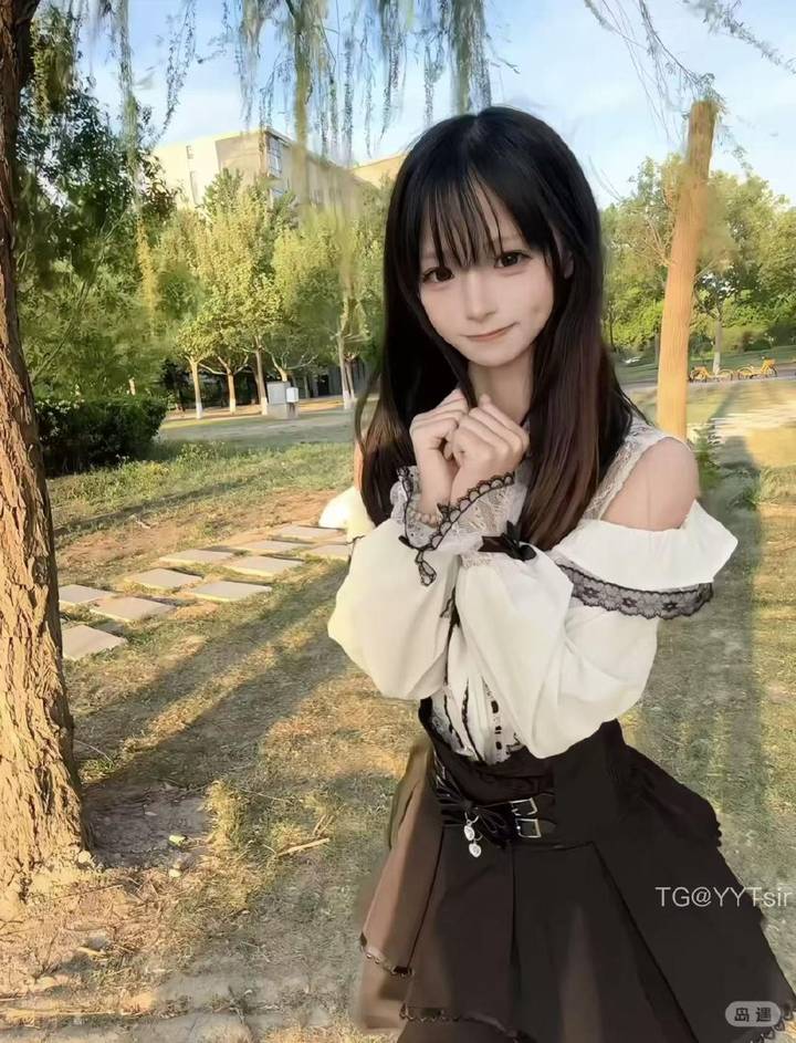 喵喵曼 | 2026-05-23照片 | 忆与君别年