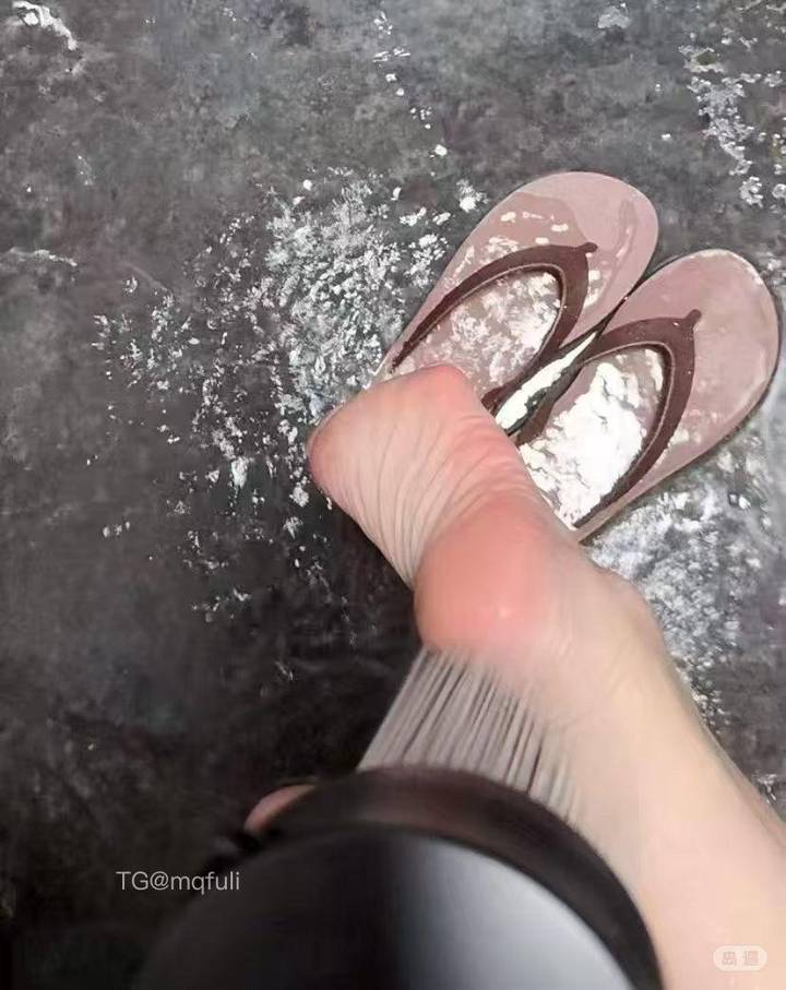 被被很香 | 2026-05-30照片 唯愿当歌对酒时 第1张