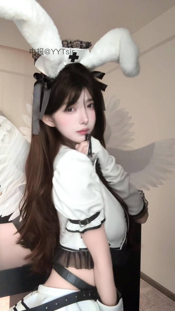 巧克力妈妈 | 2026-06-01照片 湖光秋月两相和 第2张