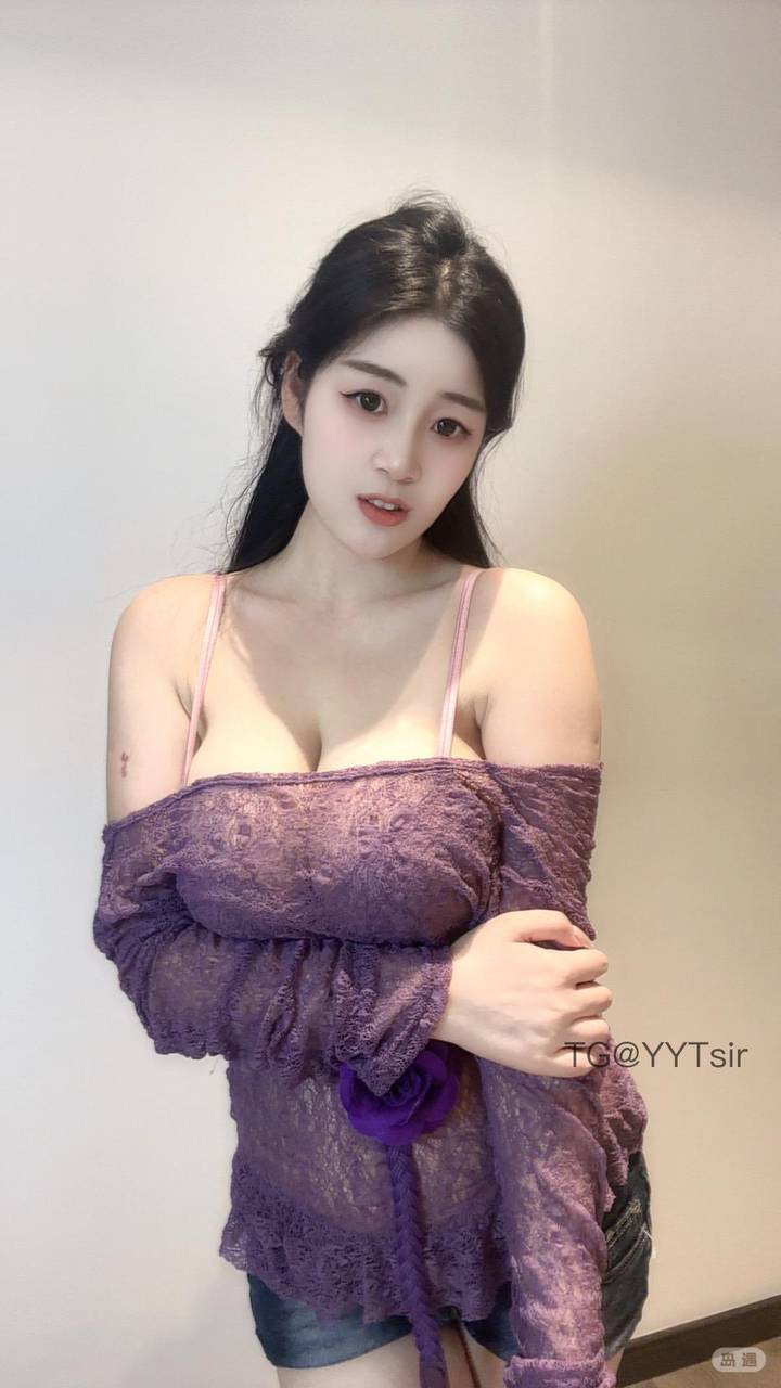 厌世小猫咪 | 2026-06-06照片 | 妇人依倚子与夫