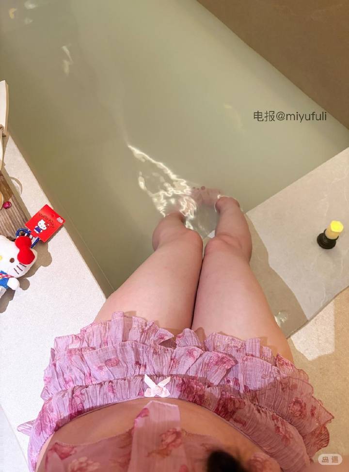 苏琳小娇妻 | 2026-06-16照片 暮云收尽溢清寒 第2张