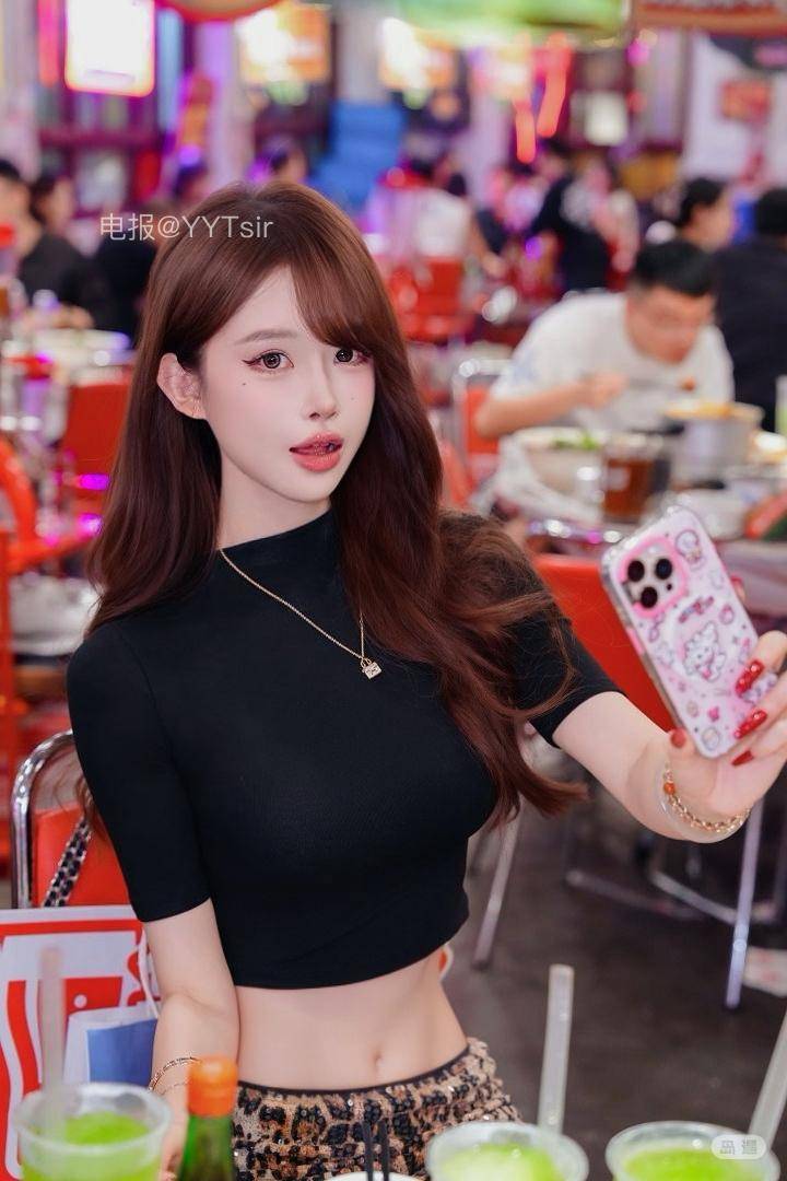 瑞儿fox | 2026-06-18照片 茕茕孑立 第1张
