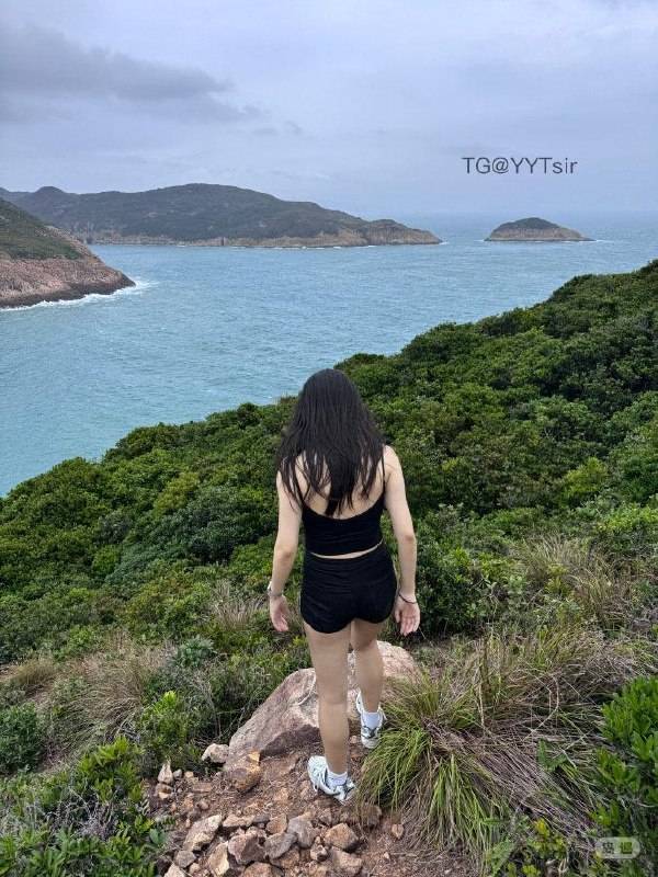 泡澡的银渐层 | 2026-06-18_1照片 卧看满天云不动 第18张