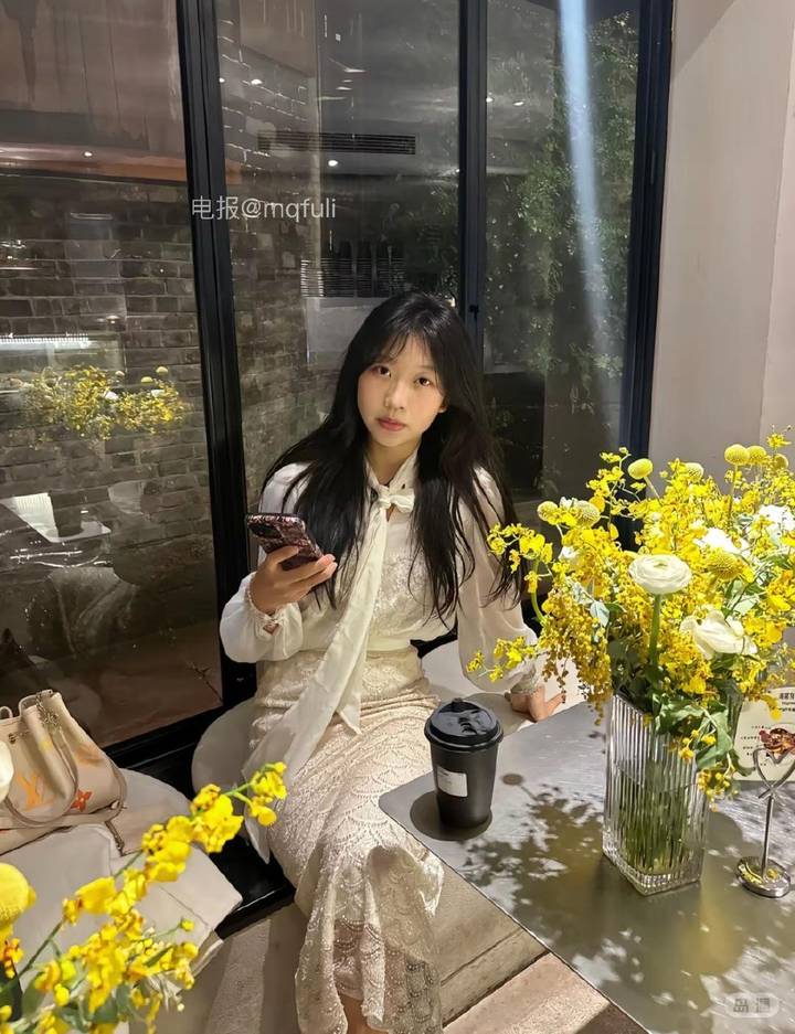 月夜神 | 2026-06-18_1照片 丛菊两开他日泪 第7张