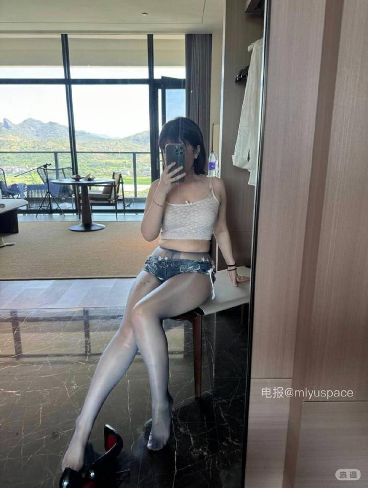 申辣辣 | 2026-06-18照片 君怀良不开 第3张