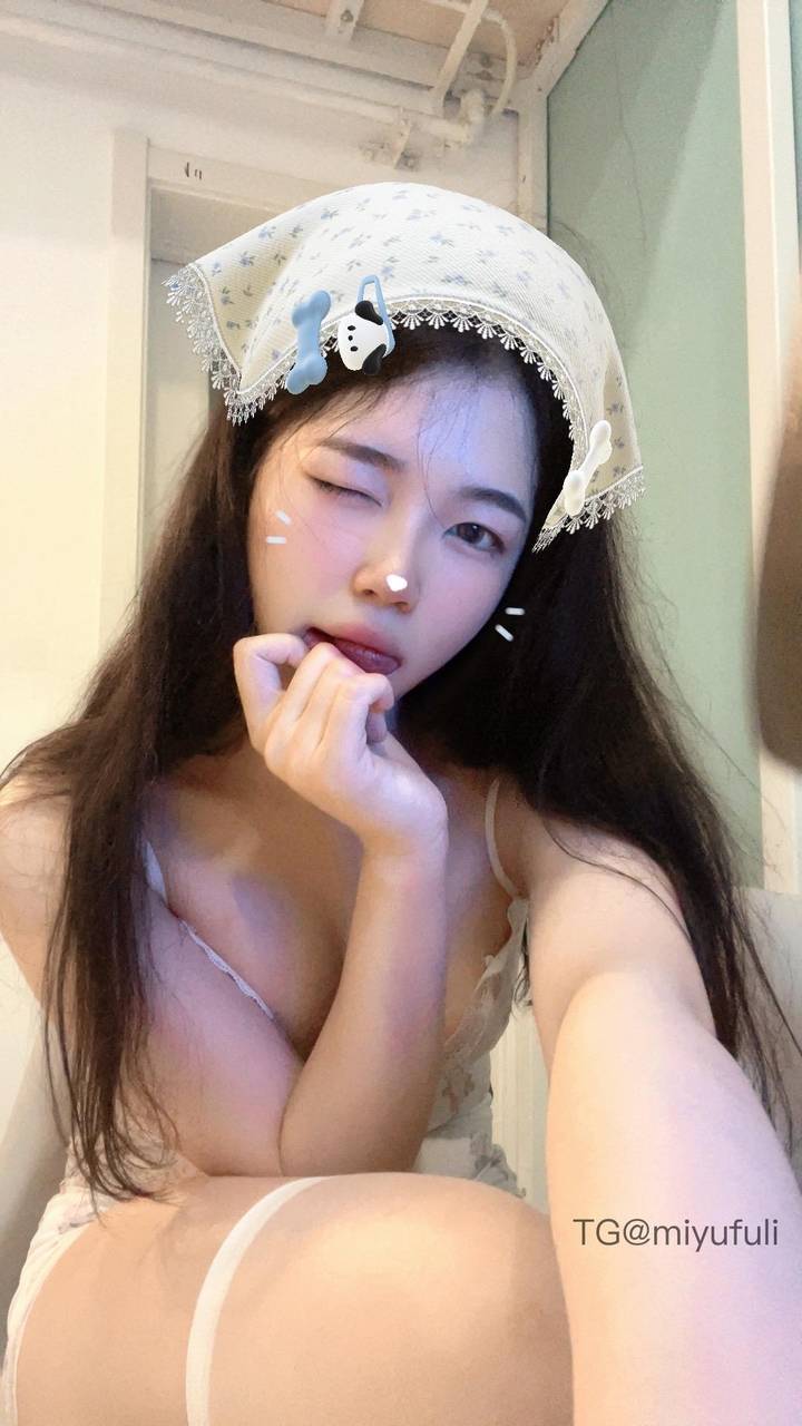 泡澡的银渐层 | 2026-06-20照片 长记曾携手处 第7张