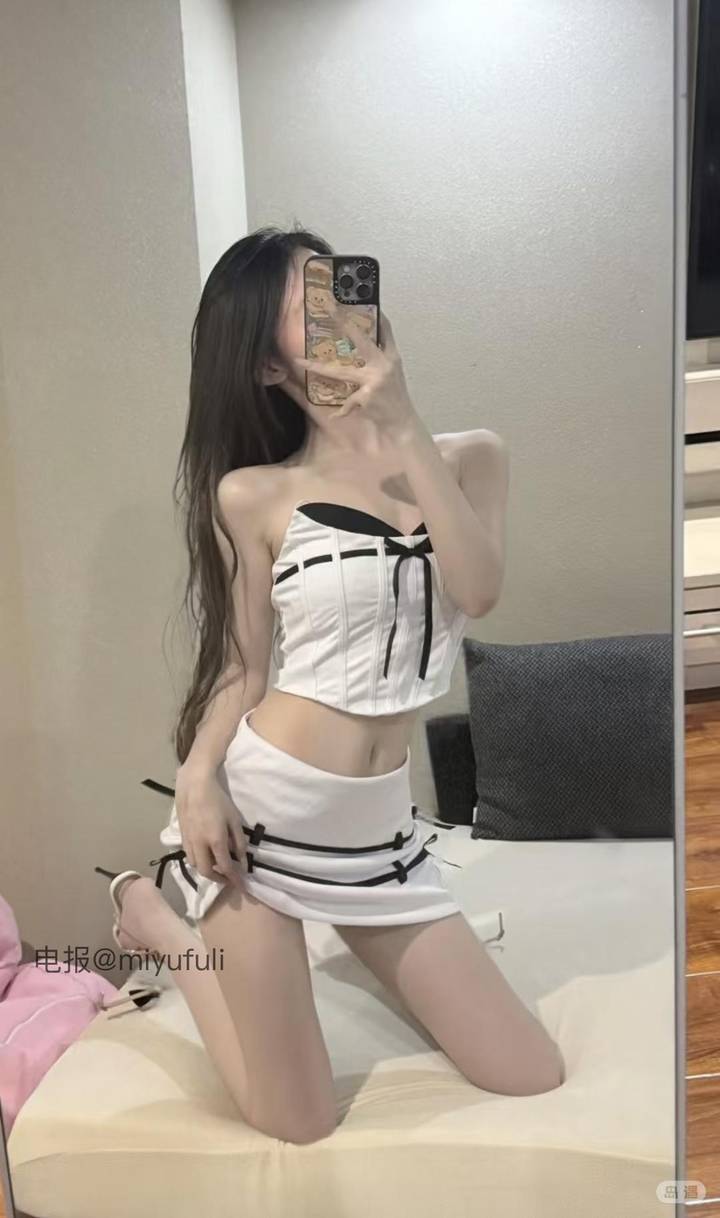 小甜酱 | 2026-06-20_16照片 小娃撑小艇 第12张