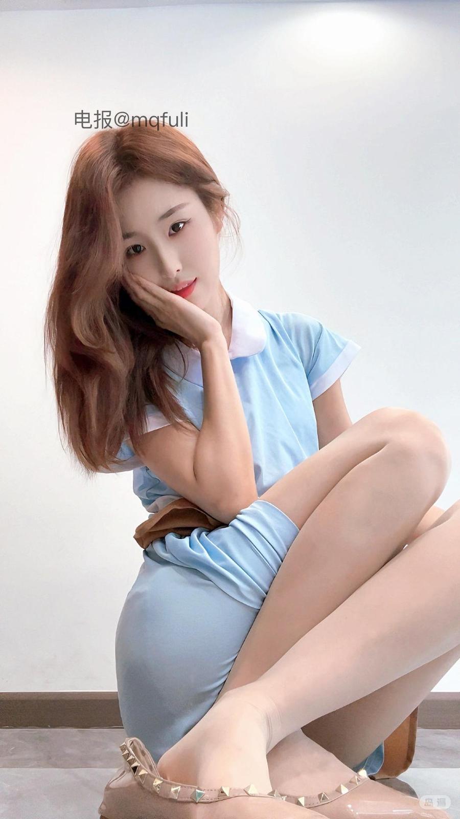 粉红小香猪