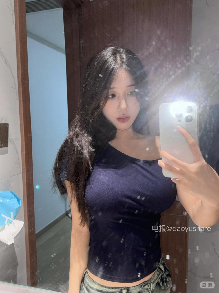 静静爱吃糖