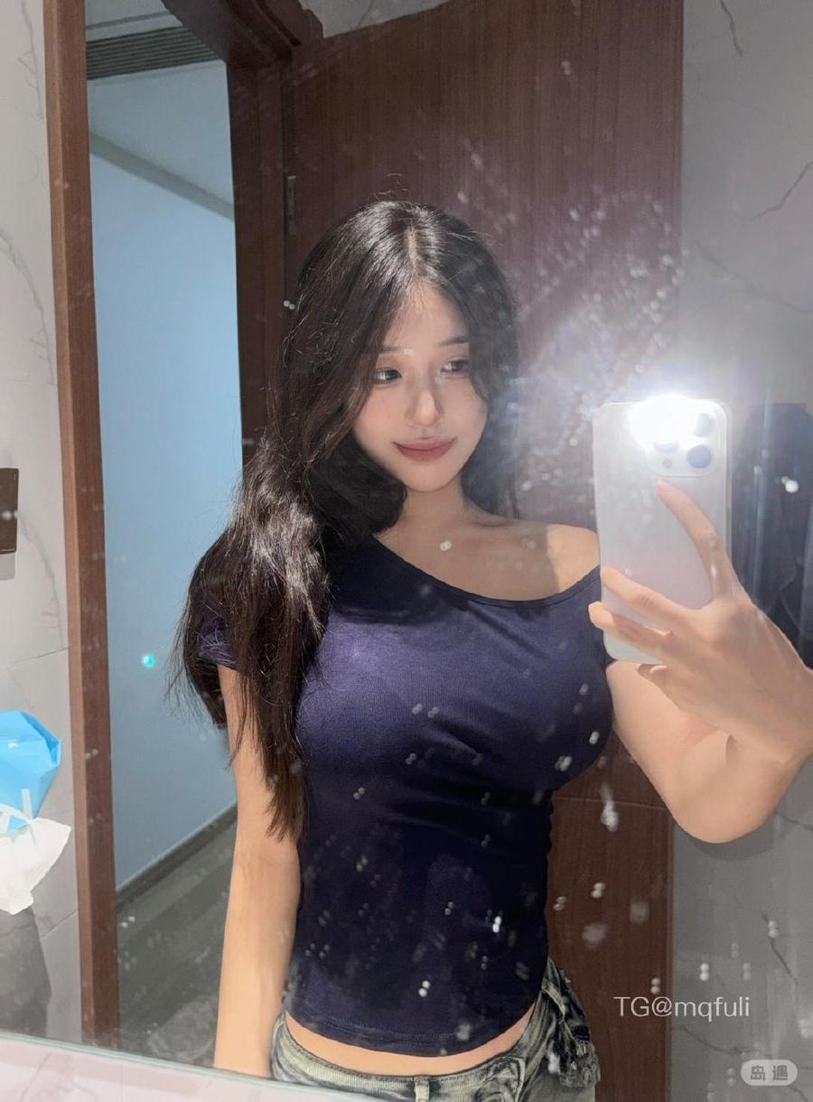 静静爱吃糖