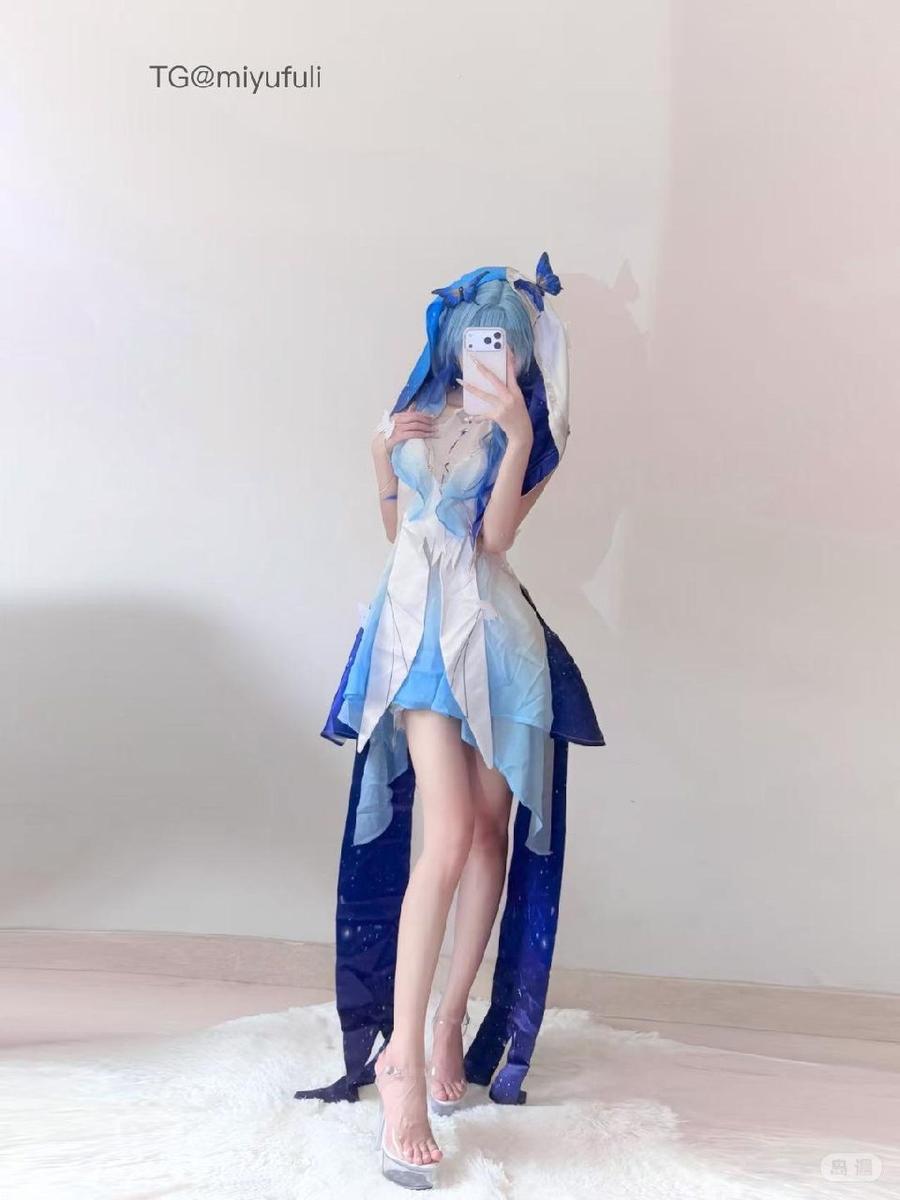 椰椰小意 | 2026-06-30 图片 📸 | 直到看见她和别人恋爱的模样