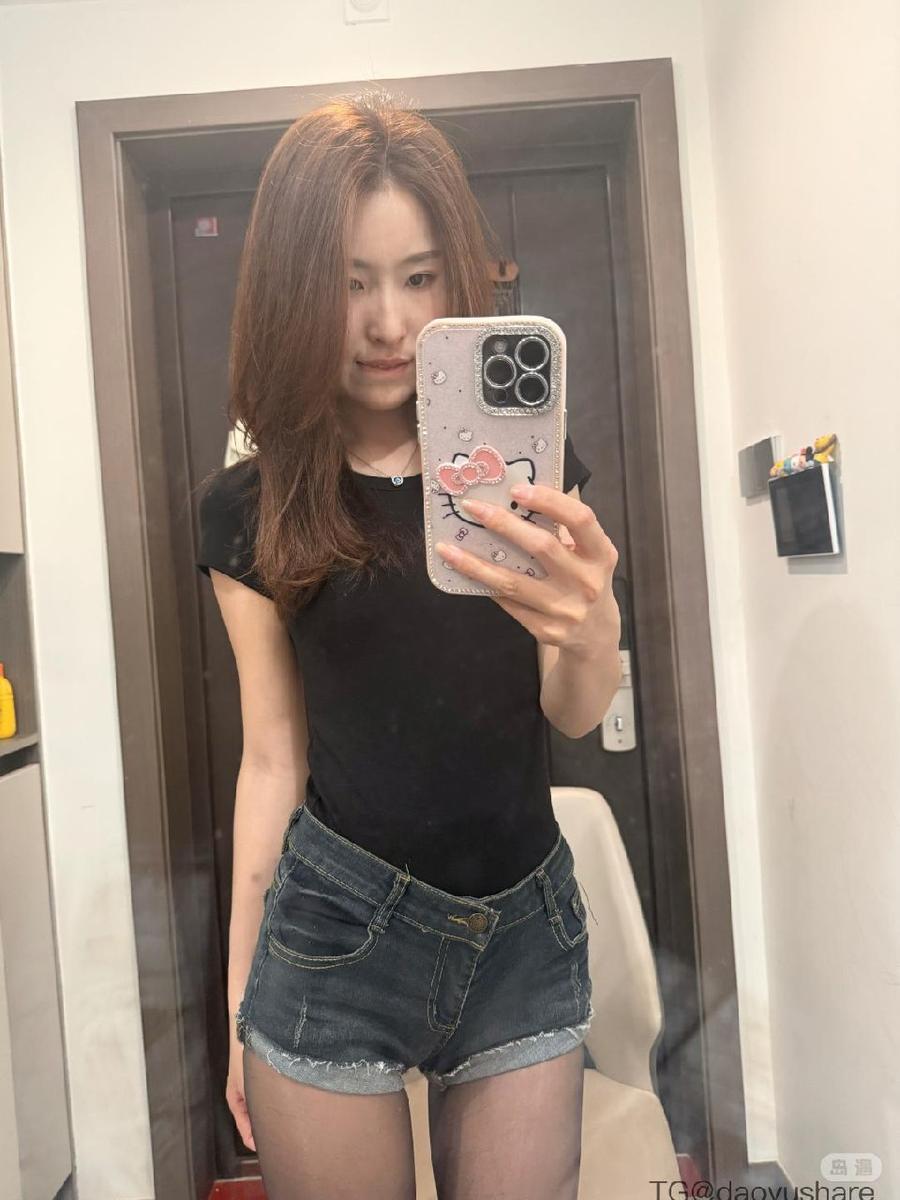 粉红小香猪