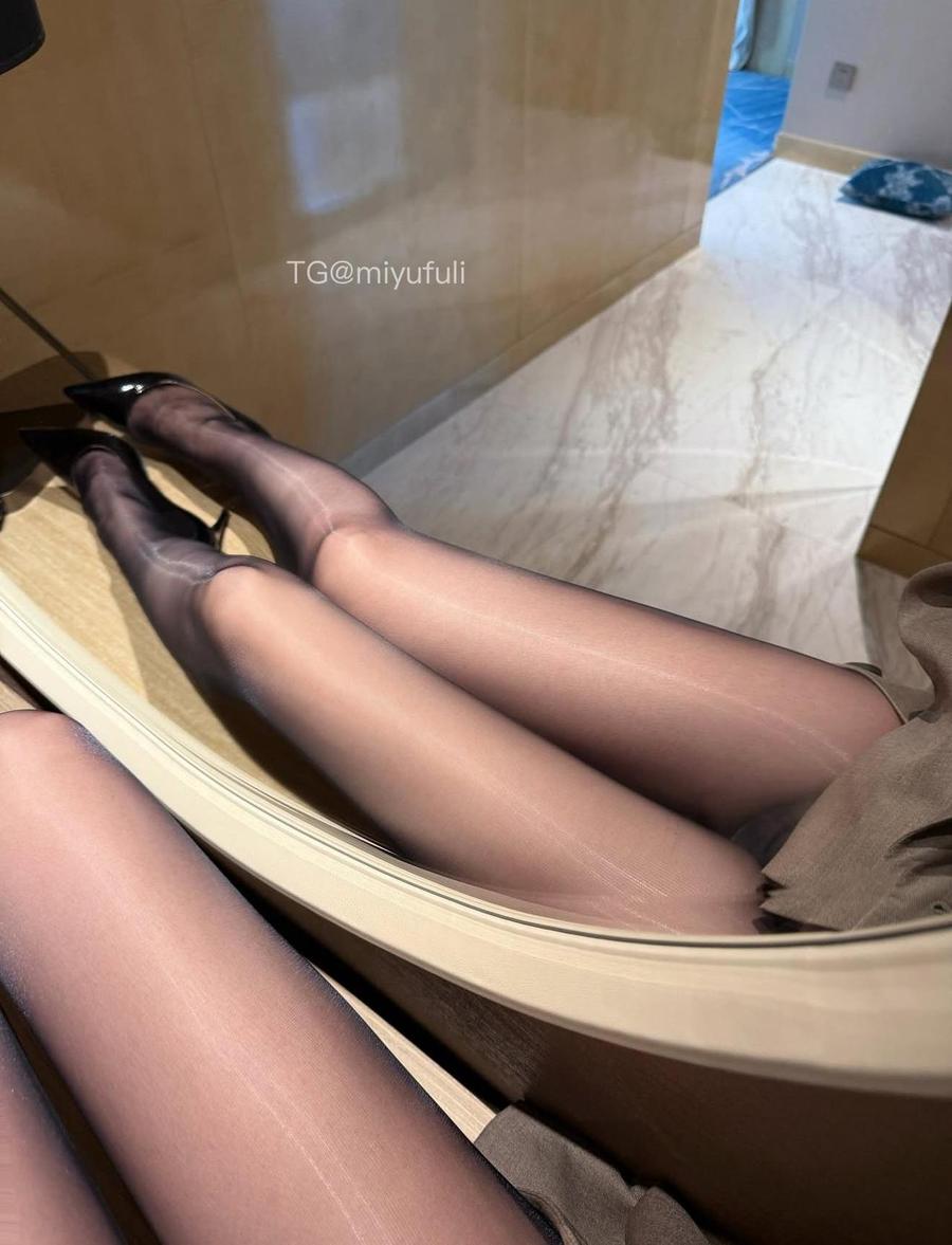 灿琳然
